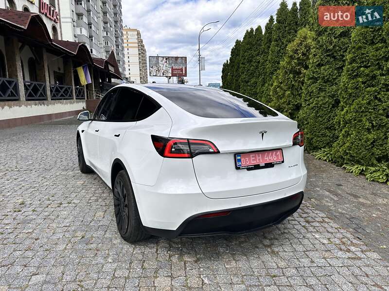 Внедорожник / Кроссовер Tesla Model Y 2021 в Киеве