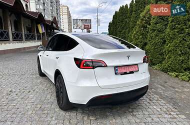 Внедорожник / Кроссовер Tesla Model Y 2021 в 