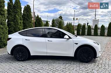 Внедорожник / Кроссовер Tesla Model Y 2021 в 