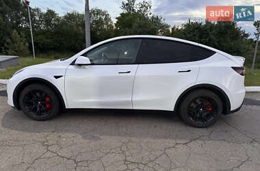 Внедорожник / Кроссовер Tesla Model Y 2021 в 