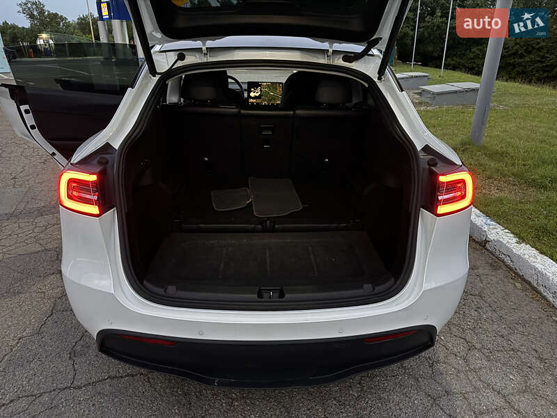 Позашляховик / Кросовер Tesla Model Y 2021 в Львові фото 11 Позашляховик / Кросовер Tesla Model Y 2021 в Львові