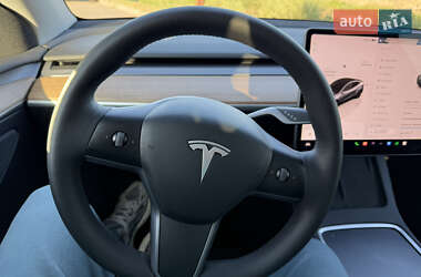 Позашляховик / Кросовер Tesla Model Y 2022 в 