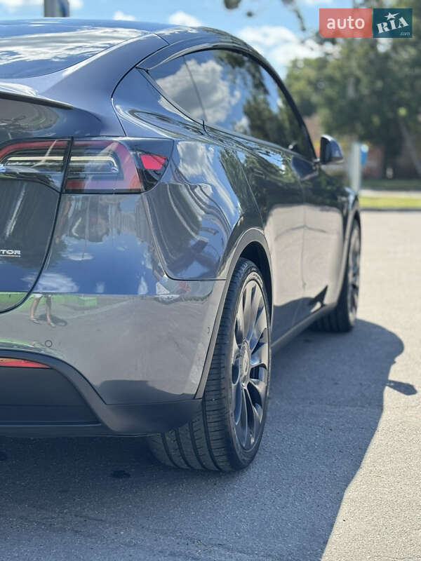 Внедорожник / Кроссовер Tesla Model Y 2022 в Лубнах