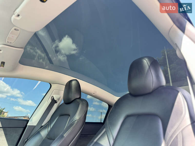 Внедорожник / Кроссовер Tesla Model Y 2022 в Лубнах