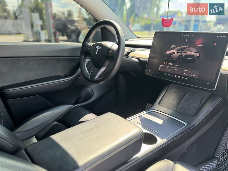 Внедорожник / Кроссовер Tesla Model Y 2022 в Лубнах