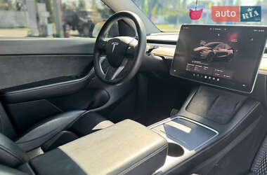 Внедорожник / Кроссовер Tesla Model Y 2022 в 