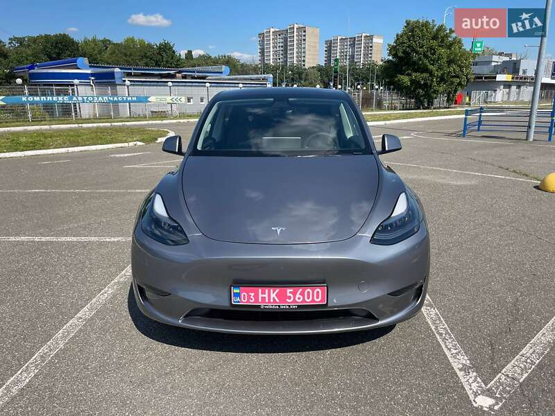 Внедорожник / Кроссовер Tesla Model Y 2023 в Киеве