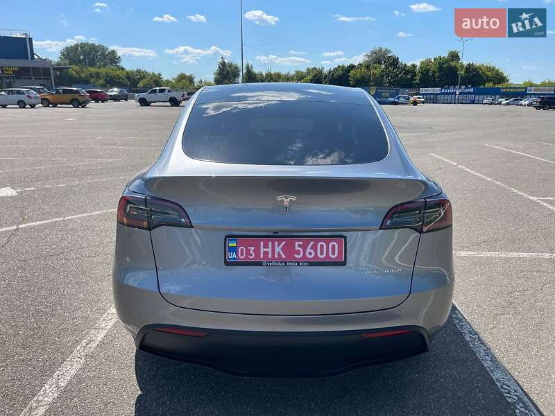 Внедорожник / Кроссовер Tesla Model Y 2023 в Киеве