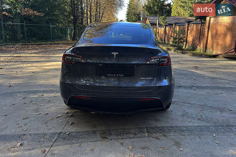 Внедорожник / Кроссовер Tesla Model Y 2021 в Киеве