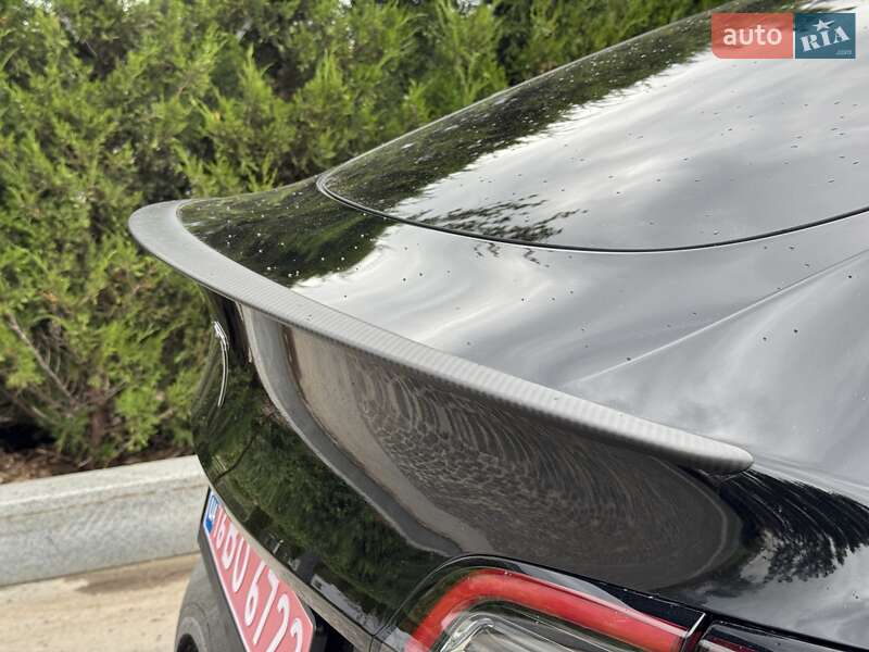 Внедорожник / Кроссовер Tesla Model Y 2024 в Днепре