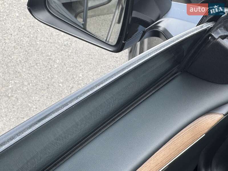 Внедорожник / Кроссовер Tesla Model Y 2024 в Днепре