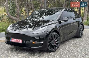 Внедорожник / Кроссовер Tesla Model Y 2024 в 