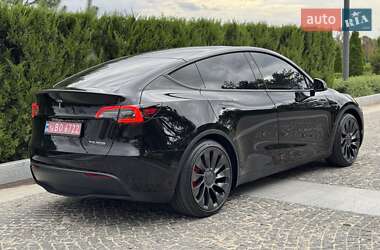 Внедорожник / Кроссовер Tesla Model Y 2024 в 