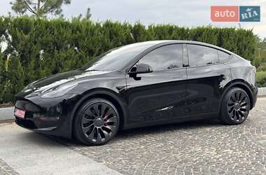 Внедорожник / Кроссовер Tesla Model Y 2024 в 