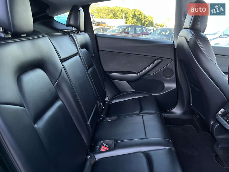 Внедорожник / Кроссовер Tesla Model Y 2022 в Львове