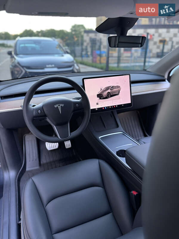 Внедорожник / Кроссовер Tesla Model Y 2024 в Житомире