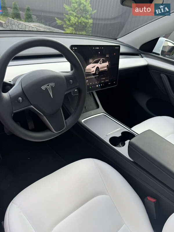 Внедорожник / Кроссовер Tesla Model Y 2023 в Запорожье
