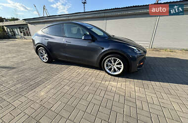 Внедорожник / Кроссовер Tesla Model Y 2024 в 