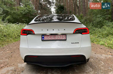 Внедорожник / Кроссовер Tesla Model Y 2022 в 
