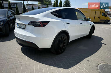 Внедорожник / Кроссовер Tesla Model Y 2021 в 