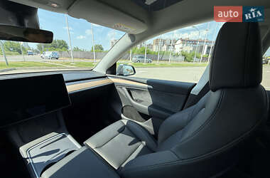 Внедорожник / Кроссовер Tesla Model Y 2023 в 