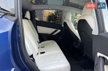 Внедорожник / Кроссовер Tesla Model Y 2020 в 