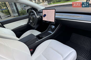 Внедорожник / Кроссовер Tesla Model Y 2020 в 
