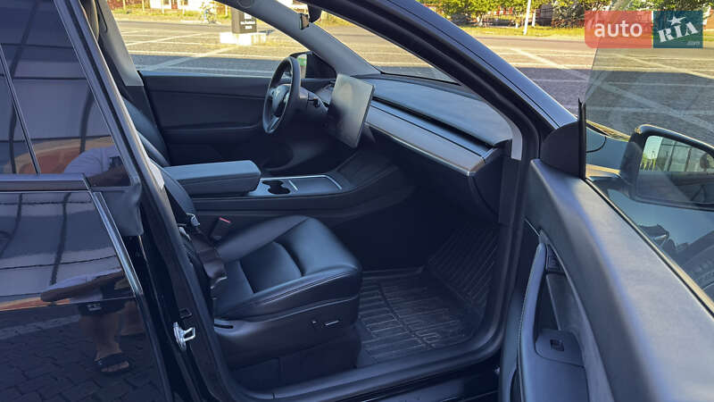 Внедорожник / Кроссовер Tesla Model Y 2021 в Хусте