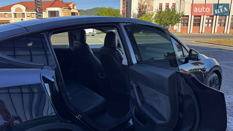 Внедорожник / Кроссовер Tesla Model Y 2021 в Хусте
