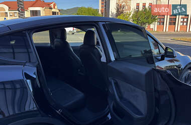 Внедорожник / Кроссовер Tesla Model Y 2021 в 