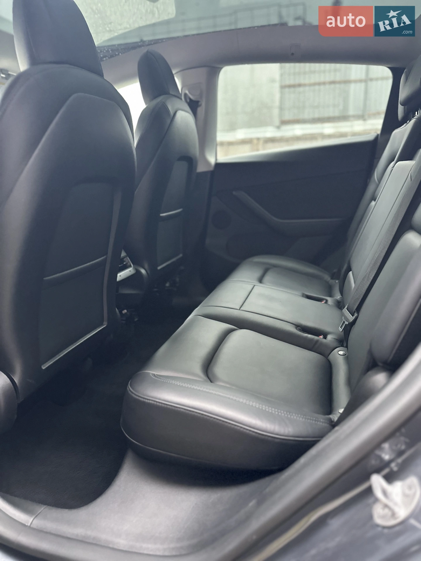 2022 Tesla Model Y - мініатюра 18