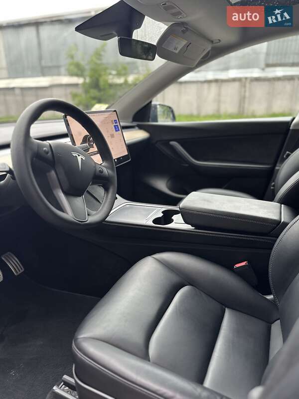 Внедорожник / Кроссовер Tesla Model Y 2022 в Львове