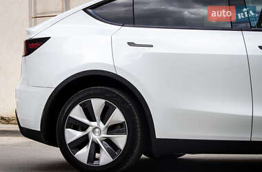 Позашляховик / Кросовер Tesla Model Y 2021 в 