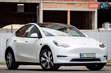 Позашляховик / Кросовер Tesla Model Y 2021 в 
