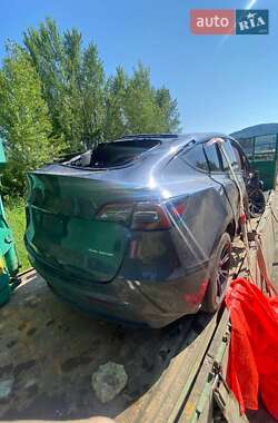 Внедорожник / Кроссовер Tesla Model Y 2023 в 