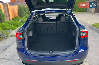 Внедорожник / Кроссовер Tesla Model Y 2021 в 