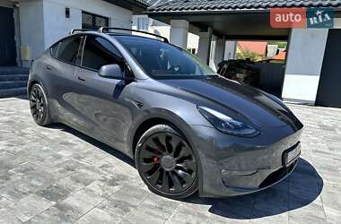 Внедорожник / Кроссовер Tesla Model Y 2022 в 