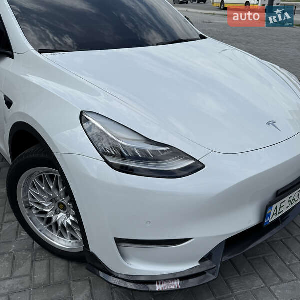 Внедорожник / Кроссовер Tesla Model Y 2022 в Днепре