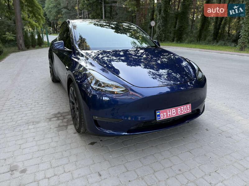 Tesla Model Y 2023
