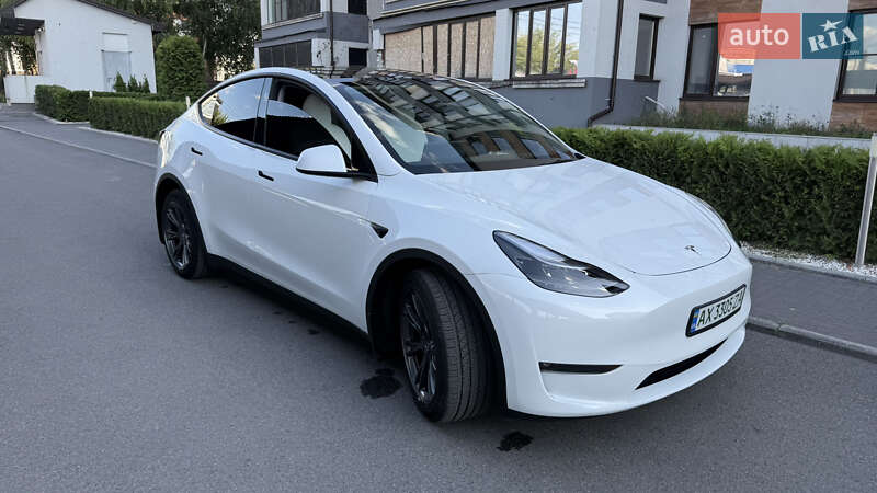 Внедорожник / Кроссовер Tesla Model Y 2024 в Харькове
