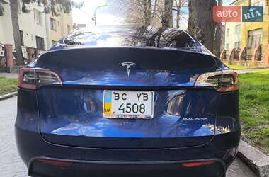 Внедорожник / Кроссовер Tesla Model Y 2021 в 
