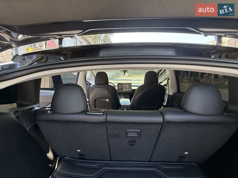 Внедорожник / Кроссовер Tesla Model Y 2021 в Днепре