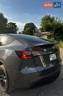 Позашляховик / Кросовер Tesla Model Y 2022 в 