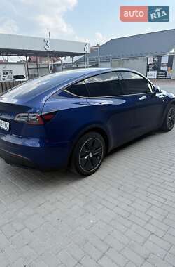 Внедорожник / Кроссовер Tesla Model Y 2021 в 