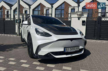 Позашляховик / Кросовер Tesla Model Y 2022 в 