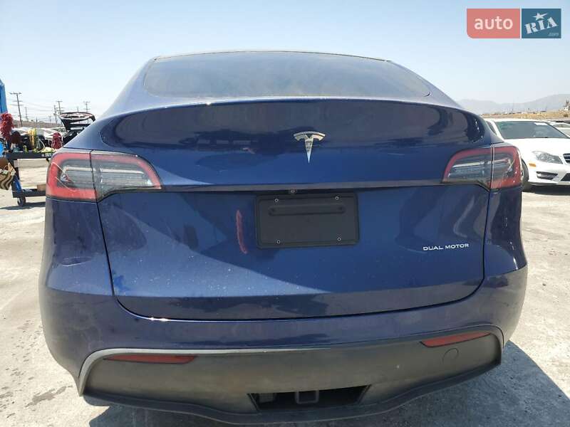 Внедорожник / Кроссовер Tesla Model Y 2021 в Черновцах