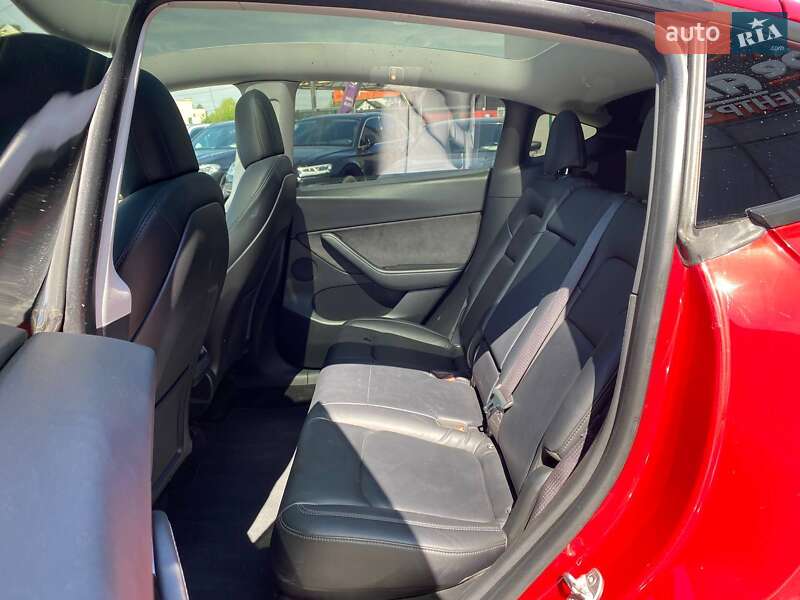 Позашляховик / Кросовер Tesla Model Y 2020 в Львові