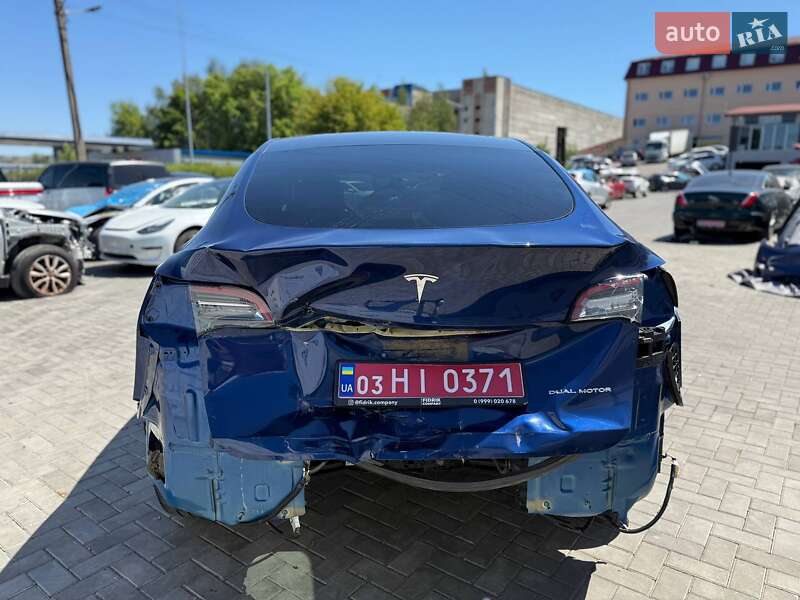 Позашляховик / Кросовер Tesla Model Y 2021 в Луцьку