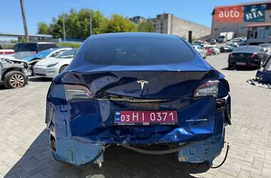 Позашляховик / Кросовер Tesla Model Y 2021 в 