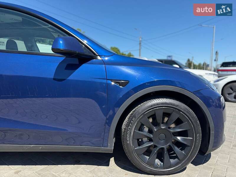 Позашляховик / Кросовер Tesla Model Y 2021 в Луцьку